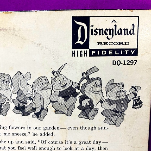 WALT DISNEY’S VINTAGE 1966 THE SEVEN DWARFS & THEIR DIAMOND MINE VINYL RECORD - Picture 11 of 13